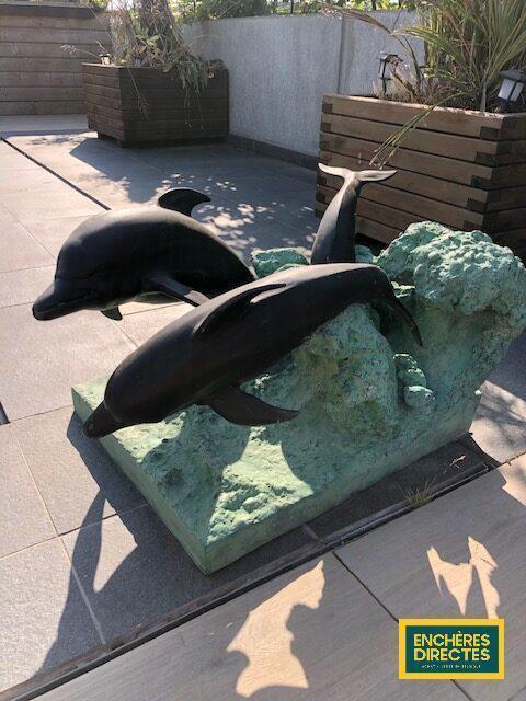 Statue de dauphins en bronze